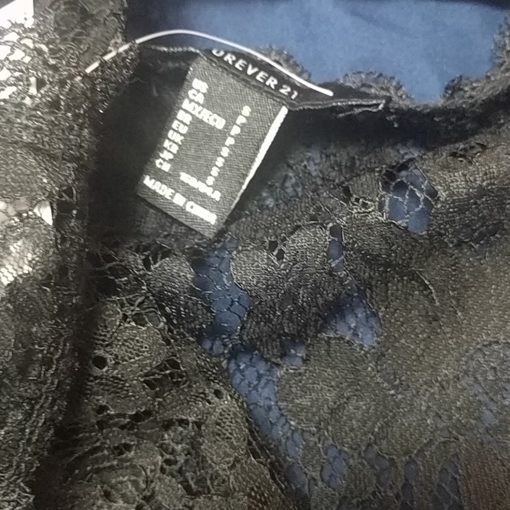 Sexy black snap bottom lace bodysuit Small - Picture 8 of 10